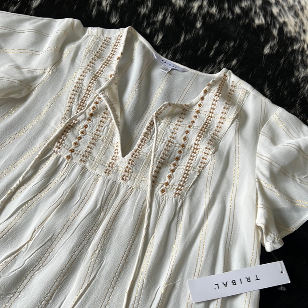 NWT ladies Tribal brand boho cream with gold embellishments and tassel tie.